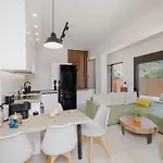 ヴィラ Casa Napais Earth Retreat アルハンゲロス
