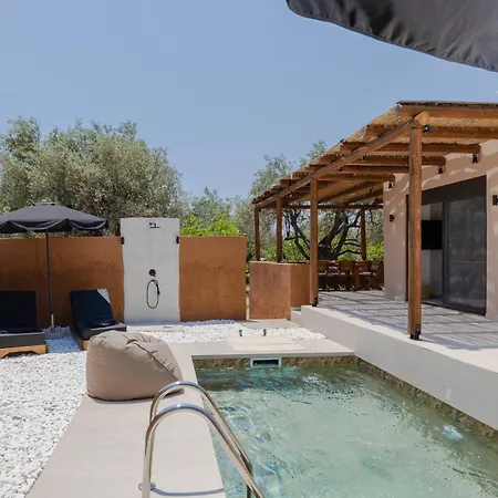 Villa Casa Napais Earth Retreat