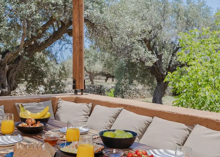 Casa Napais Earth Retreat