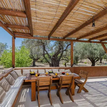 Βίλα Casa Napais Earth Retreat *