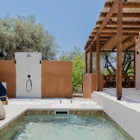 Casa Napais Earth Retreat Villa