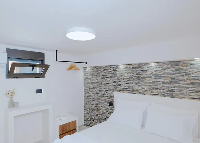 Willa Casa Napais Earth Retreat *